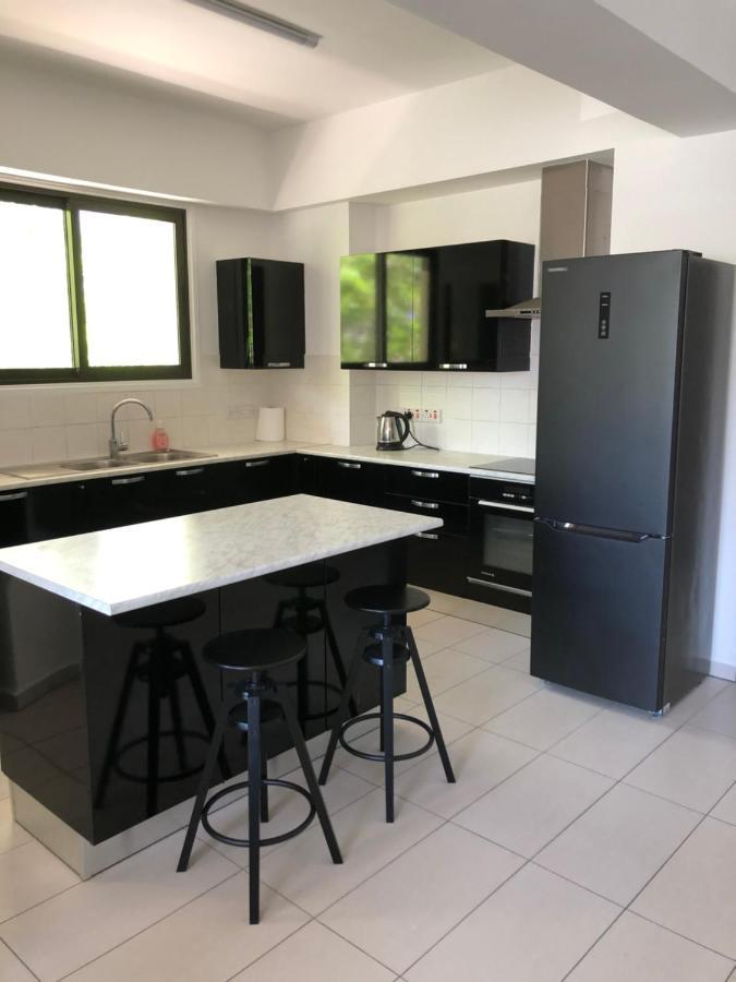 Modern Luxury Apartment In The Heart Of 尼科西亚 外观 照片